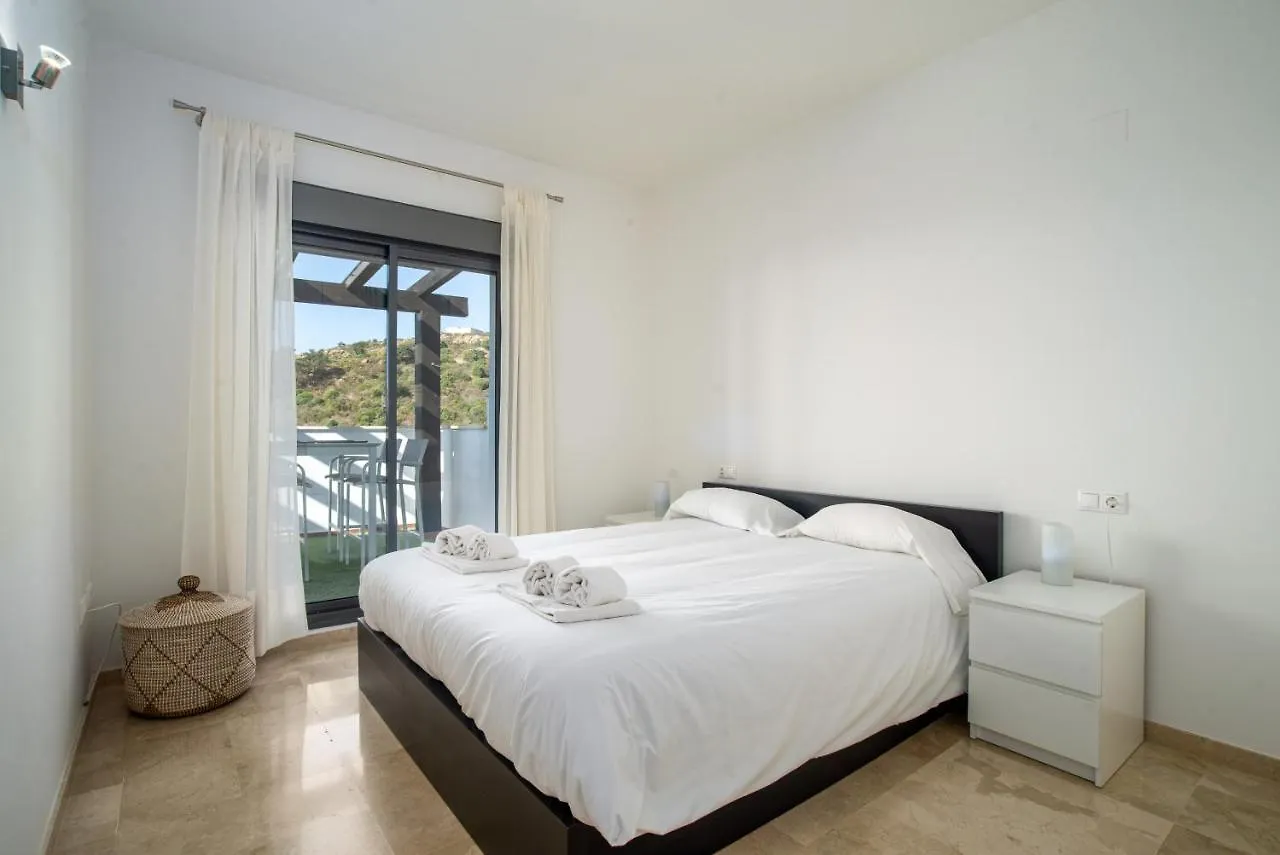 Rock Bay I 2392 Beautiful Seaview Penthouse Apartment Manilva